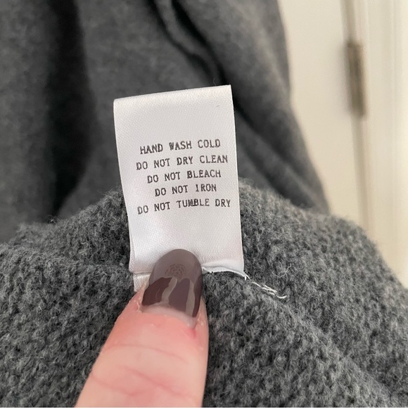 Davi & Dani Hooded Gray Cardigan Sweater Women's Size Medium Oversized - Picture 7 of 8